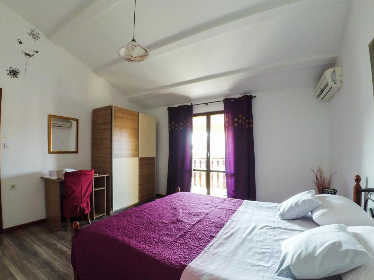 Apartment Exclusive Annex 로비니 외부 사진