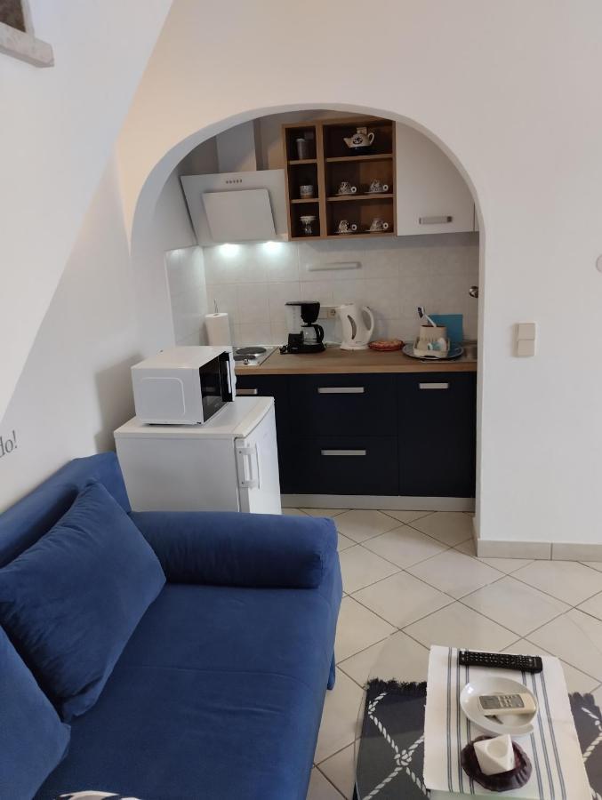 Apartment Exclusive Annex 로비니 외부 사진